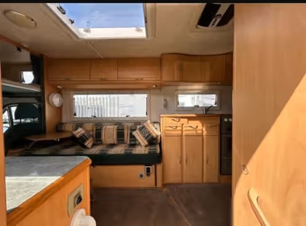 2003 Lunar Roadstar 2.7 – Spacious 6 Berth Family Motorhome