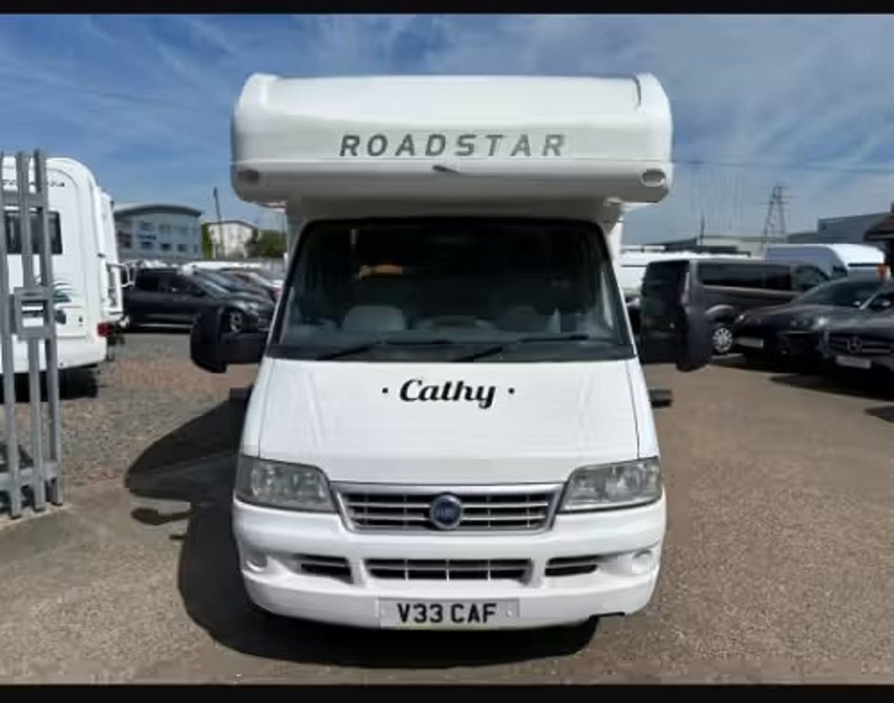 2003 Lunar Roadstar 2.7 – Spacious 6 Berth Family Motorhome