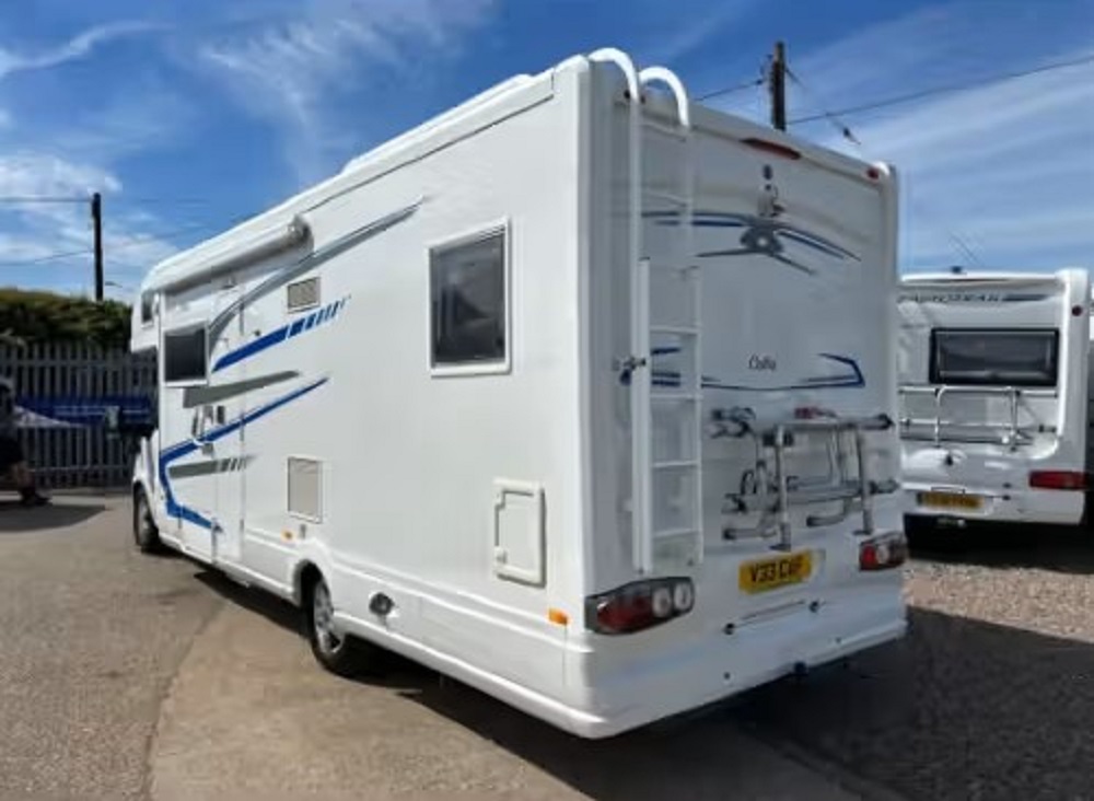 2003 Lunar Roadstar 2.7 – Spacious 6 Berth Family Motorhome