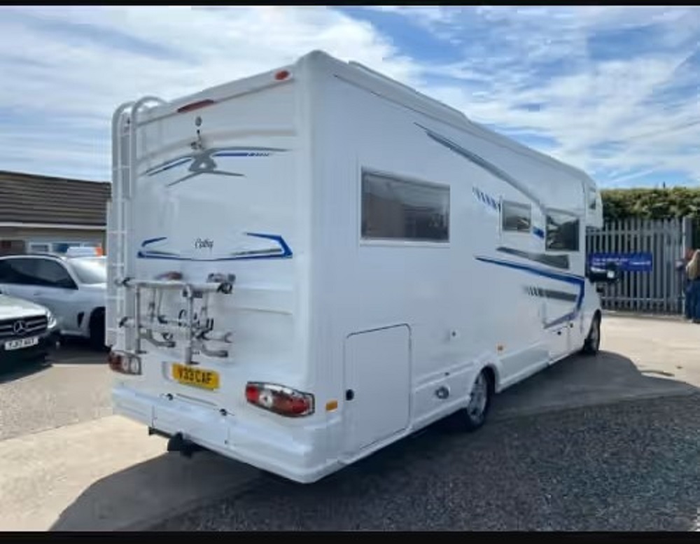 2003 Lunar Roadstar 2.7 – Spacious 6 Berth Family Motorhome